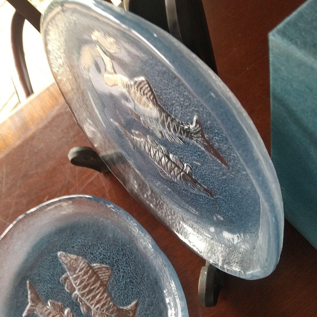 吹墨魚双魚文隋円皿 河上恭一郎作 ガラス皿 2枚セット