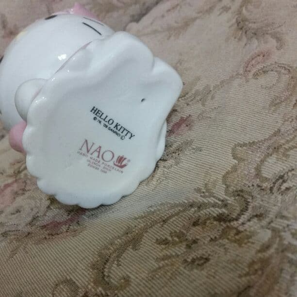 リアドロ陶器HelloKittyハローキティコラボです。