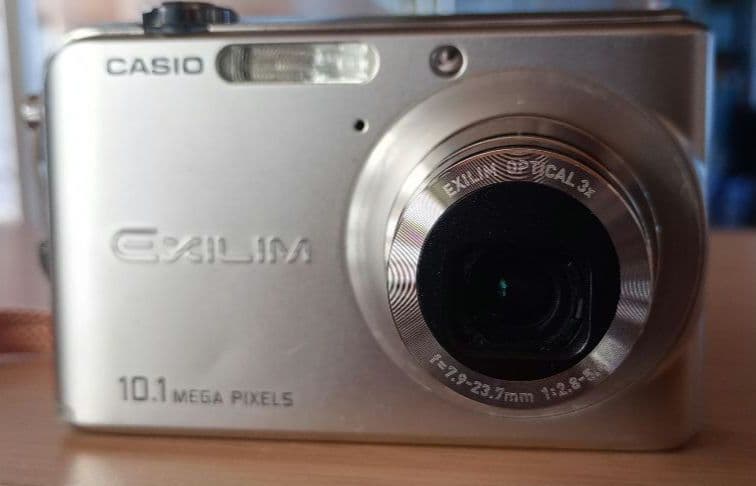 CASIO EXILIM EX-Z1000 コンパクトデジタルカメラ