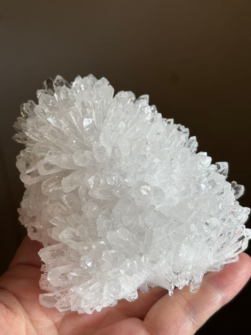 中国四川省産　菊花水晶クラスター　純白　キラキラ　553g