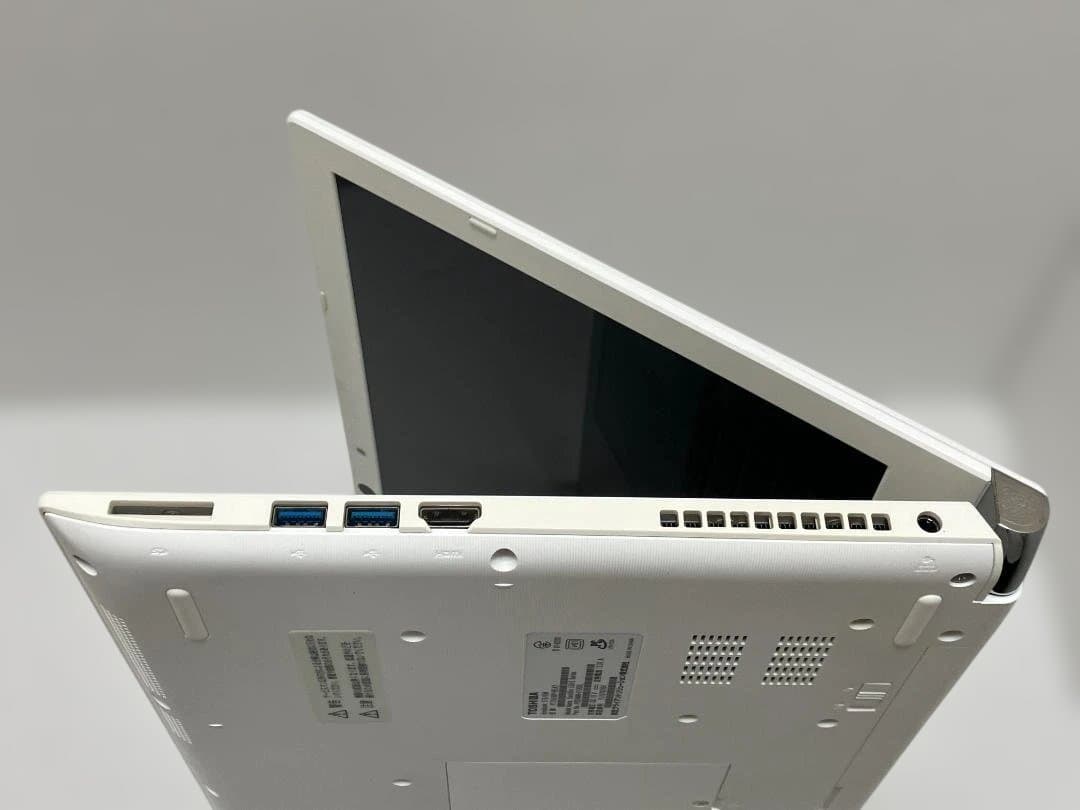 dynabookノートパソコン 8世代i7/8GB/SSD/Windows11