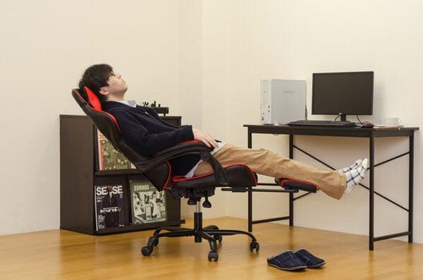 ゲーミングチェア リクライニングチェアレッド 【新品】