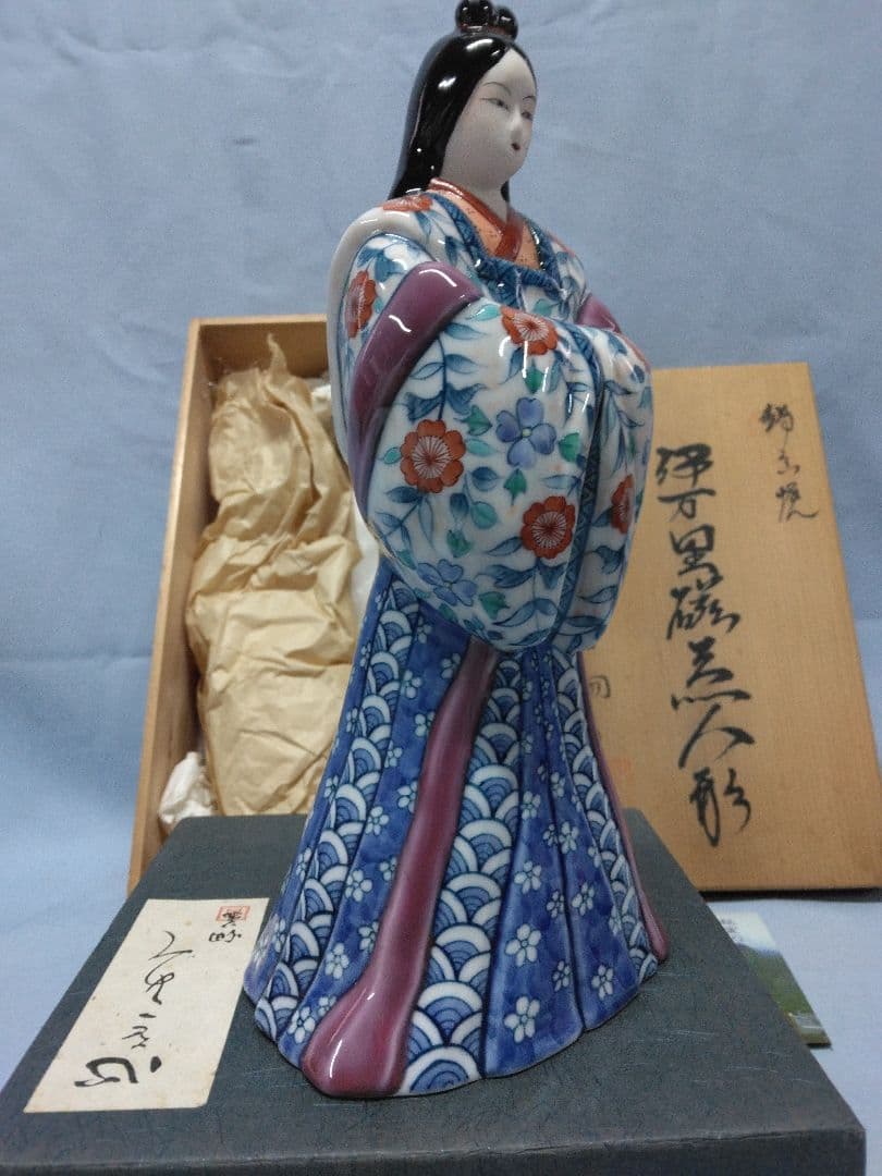 伊万里　鍋島焼　畑萬陶苑　卑弥呼人形　伊万里人形