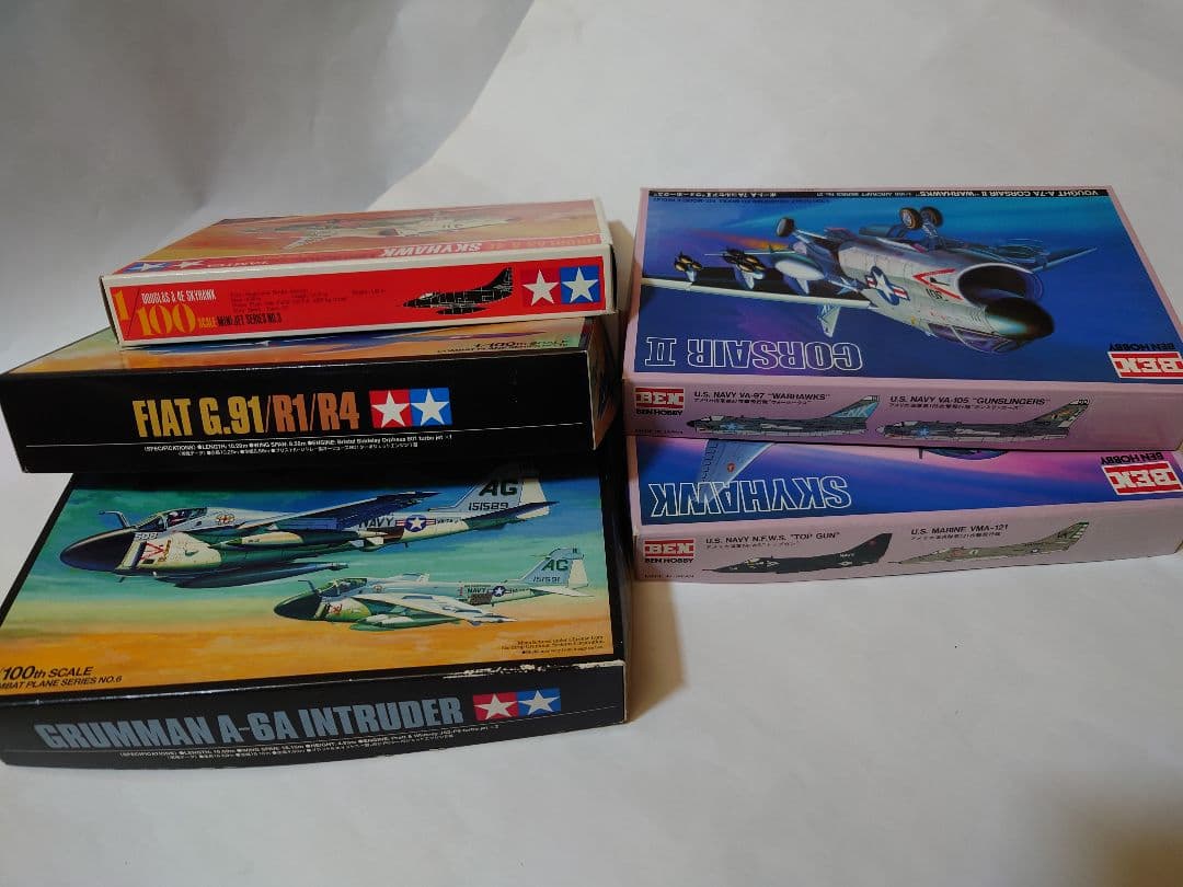 当時物プラモデル　戦闘機　ヘリコプター　零戦　1/100 希少レア　８個セット！