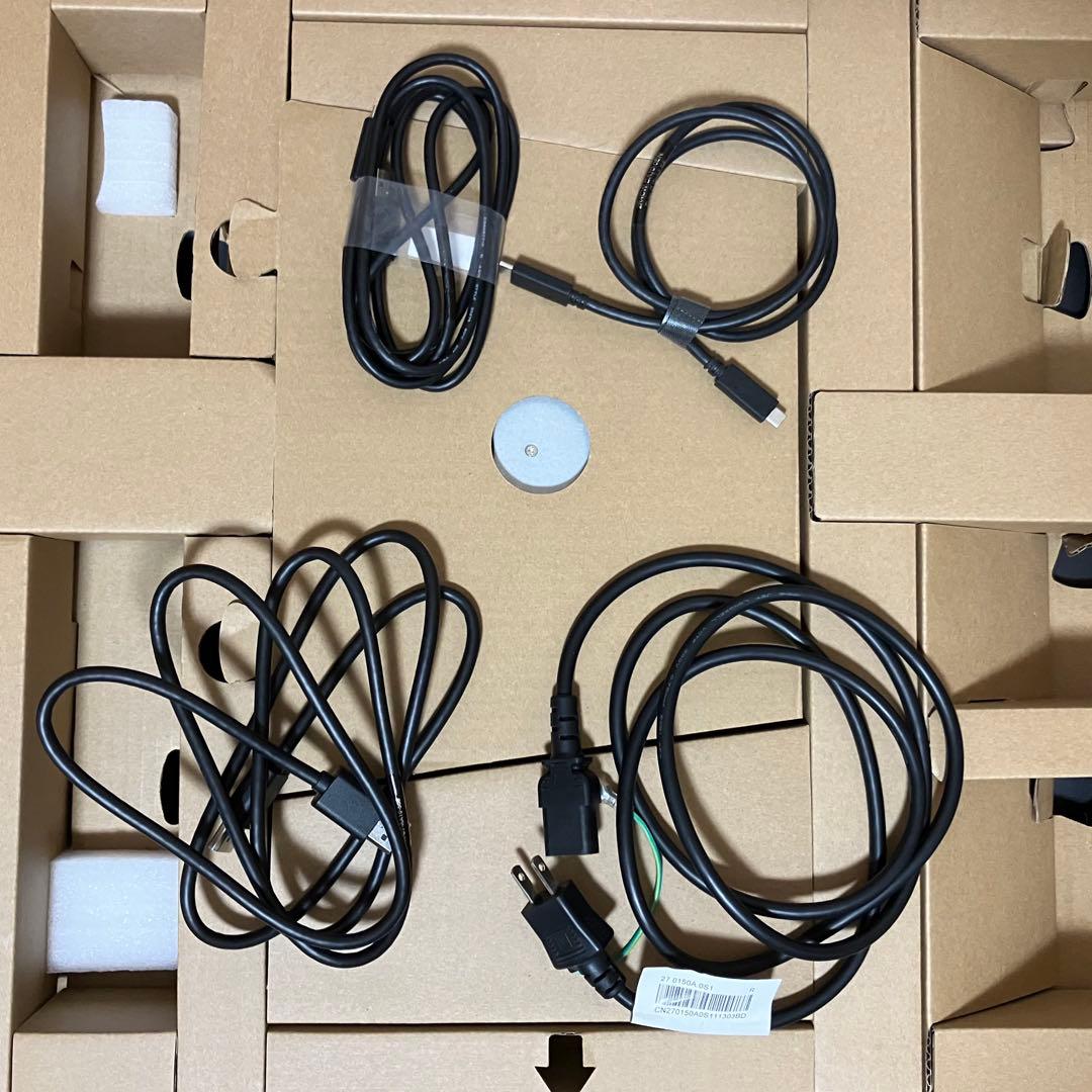 DELL P3222QE デル 32インチ 付属品全てあり