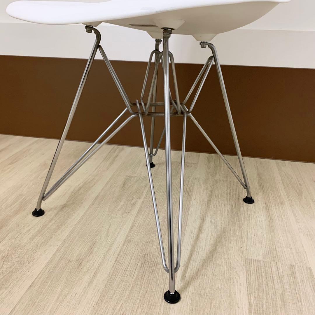 ①ハーマンミラー イームズ サイドシェルチェア ワイヤーベース