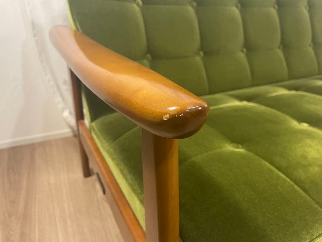 カリモク　ソファー　モケットグリーン