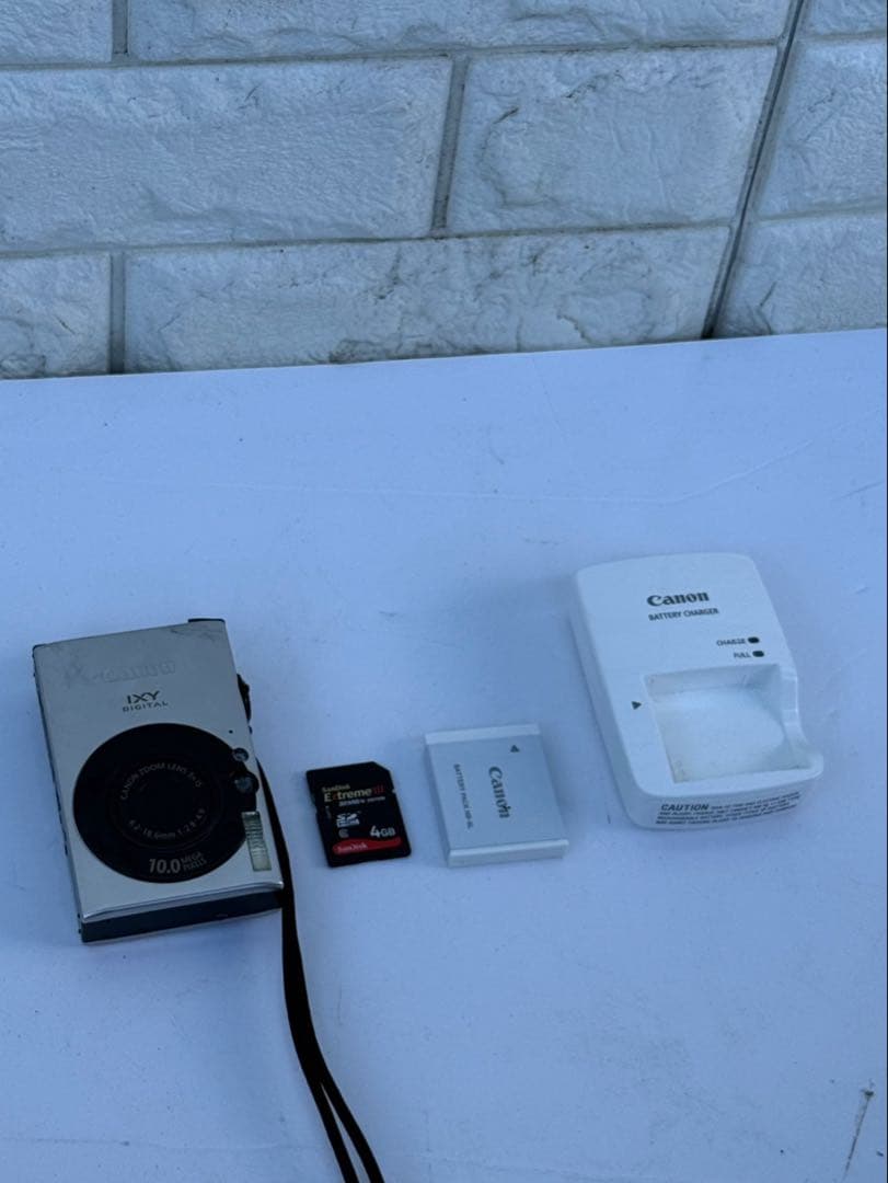 【限定セール】CanonデジタルカメラIXY DIGITAL 10 IXYD10