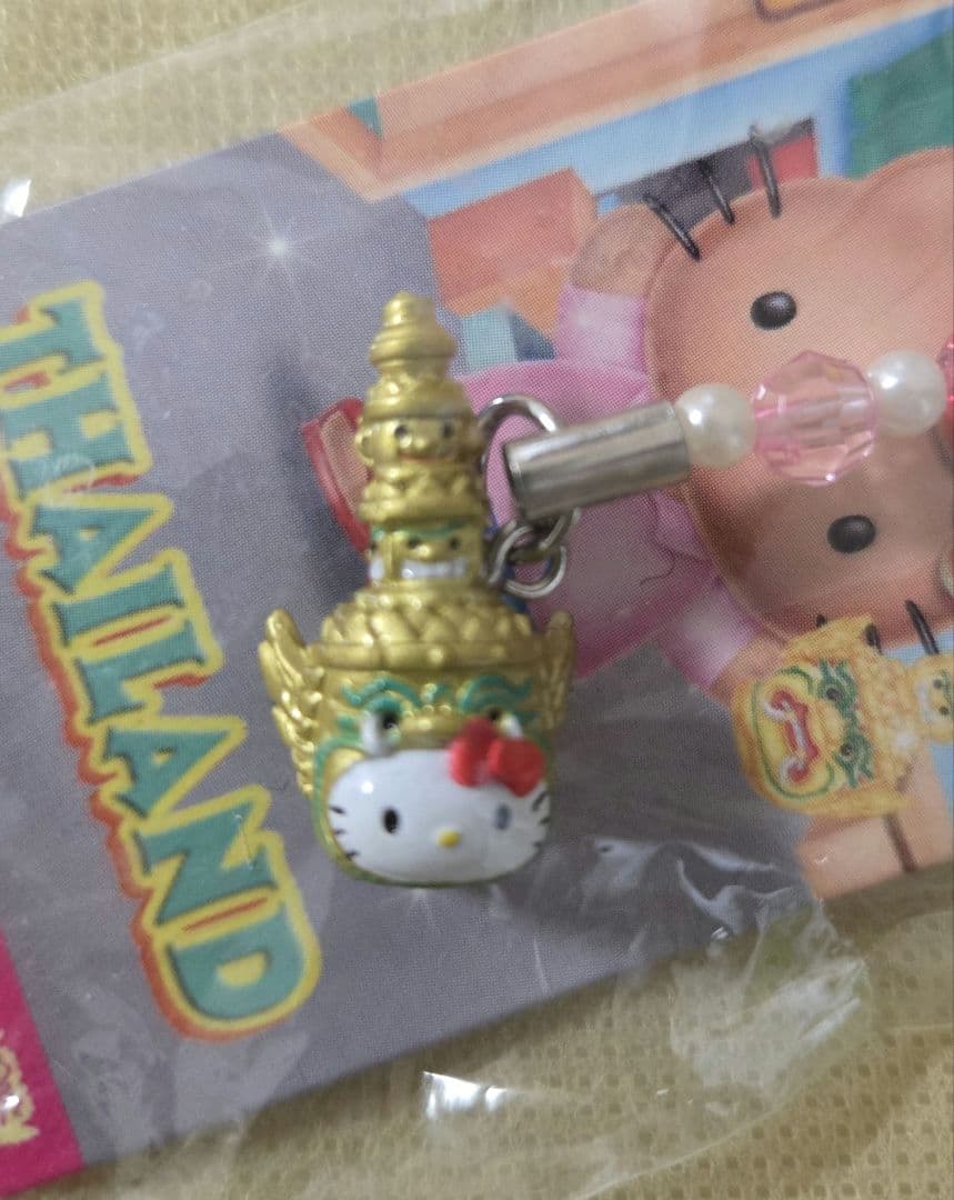 ご当地ハローキティ タイ限定　タイ舞踏　鬼の面バージョン　根付け