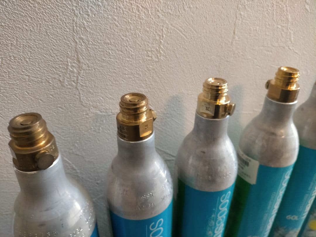 sodastream 60Lガスボンベ 8本セット