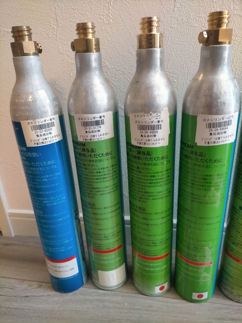 sodastream 60Lガスボンベ 8本セット