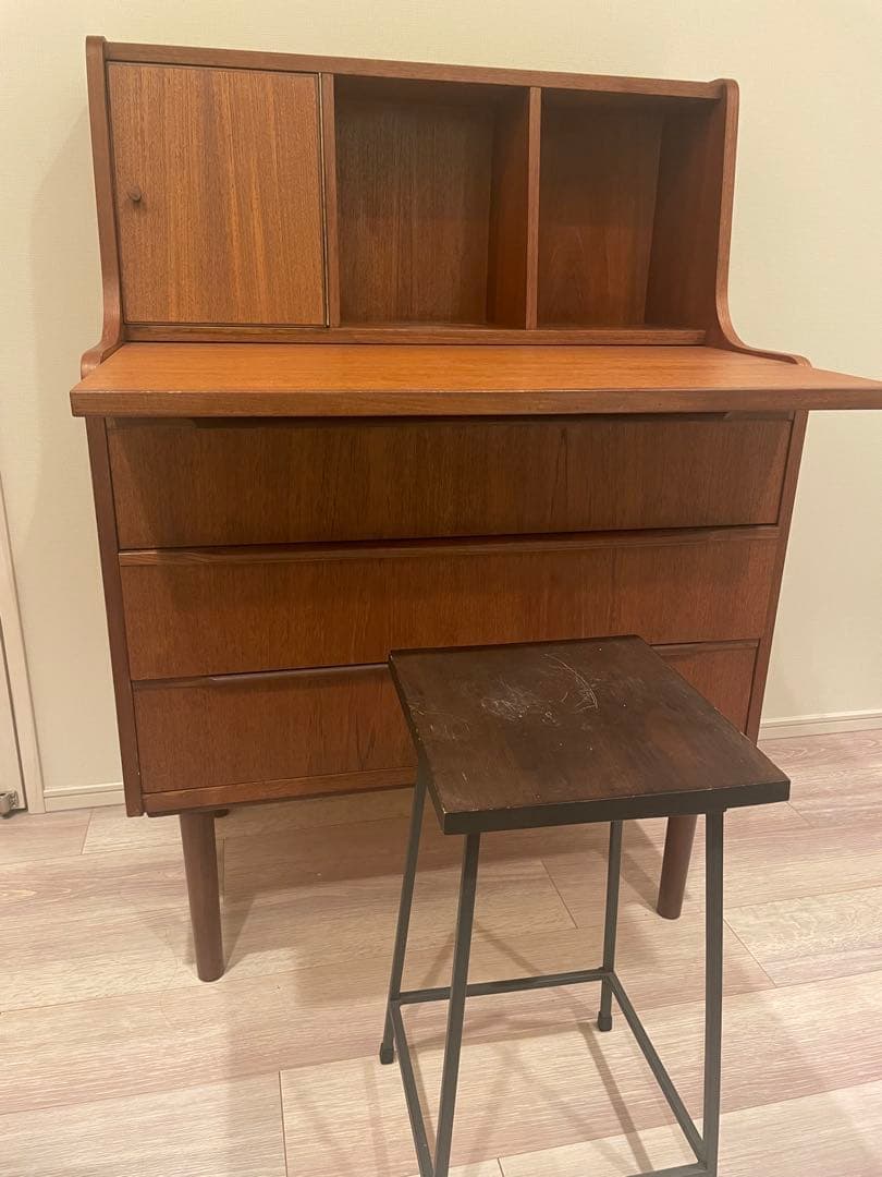 rii　lewis デンマーク　ライティングビューロー