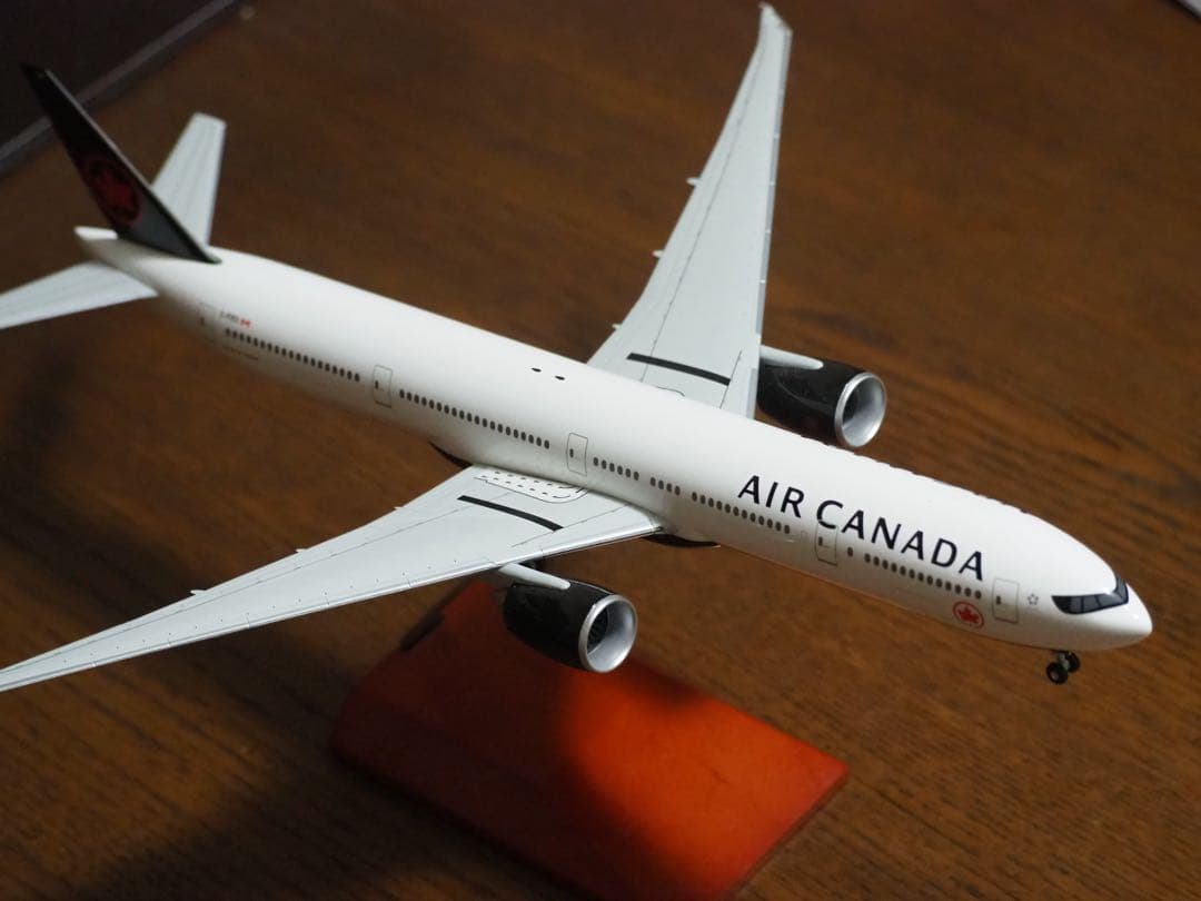 AIR  Boeing 777 1/200モデル