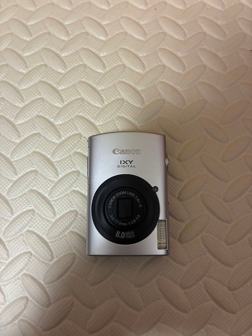 美品純正ケース付き　canon&キャノン　ixy 910is デジタルカメラ