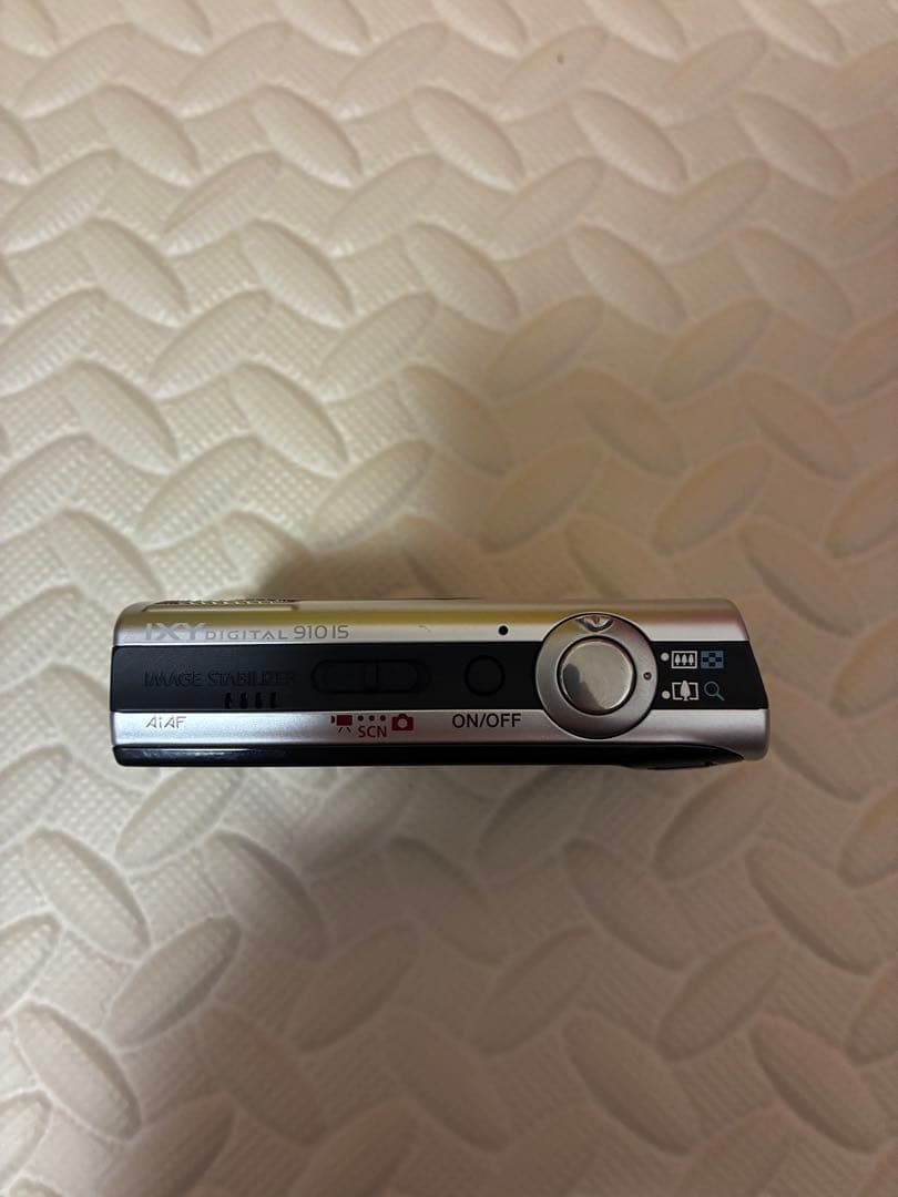 美品純正ケース付き　canon&キャノン　ixy 910is デジタルカメラ