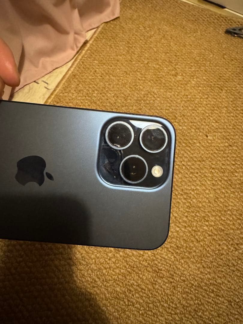 海外版iphone 15 Pro Max 256GB，極美品，バッテリー100%