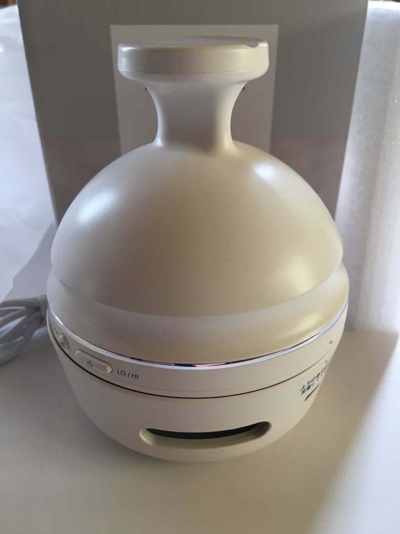 フェスティノ充電式EMSヘッドスパ　プレミア(ホワイト)