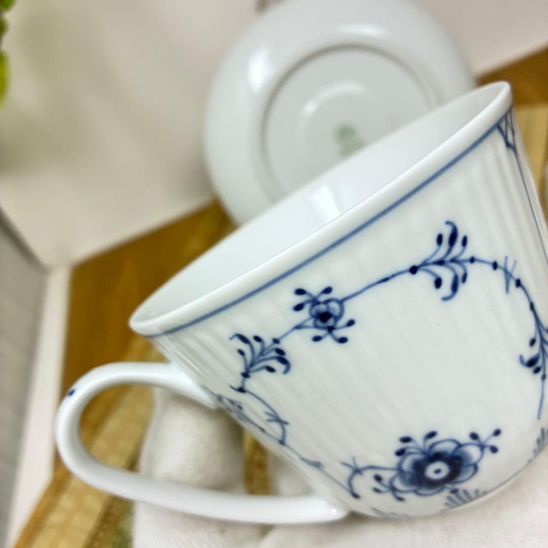 新品未使用　ロイヤルコペンハーゲン ブルーフルーテッド カップ&ソーサー　箱付き