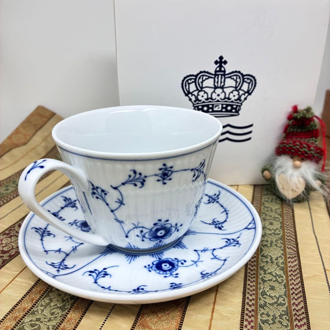 新品未使用　ロイヤルコペンハーゲン ブルーフルーテッド カップ&ソーサー　箱付き