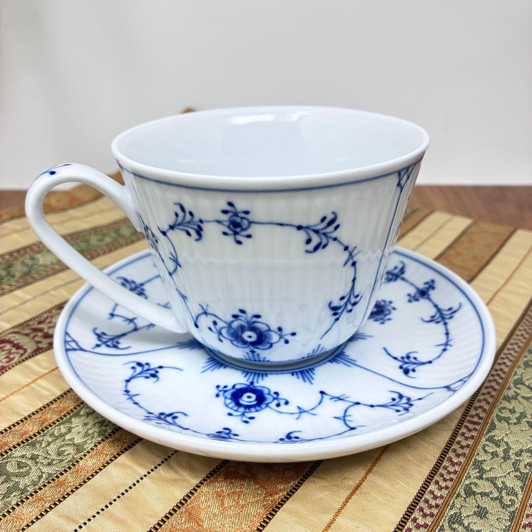 新品未使用　ロイヤルコペンハーゲン ブルーフルーテッド カップ&ソーサー　箱付き