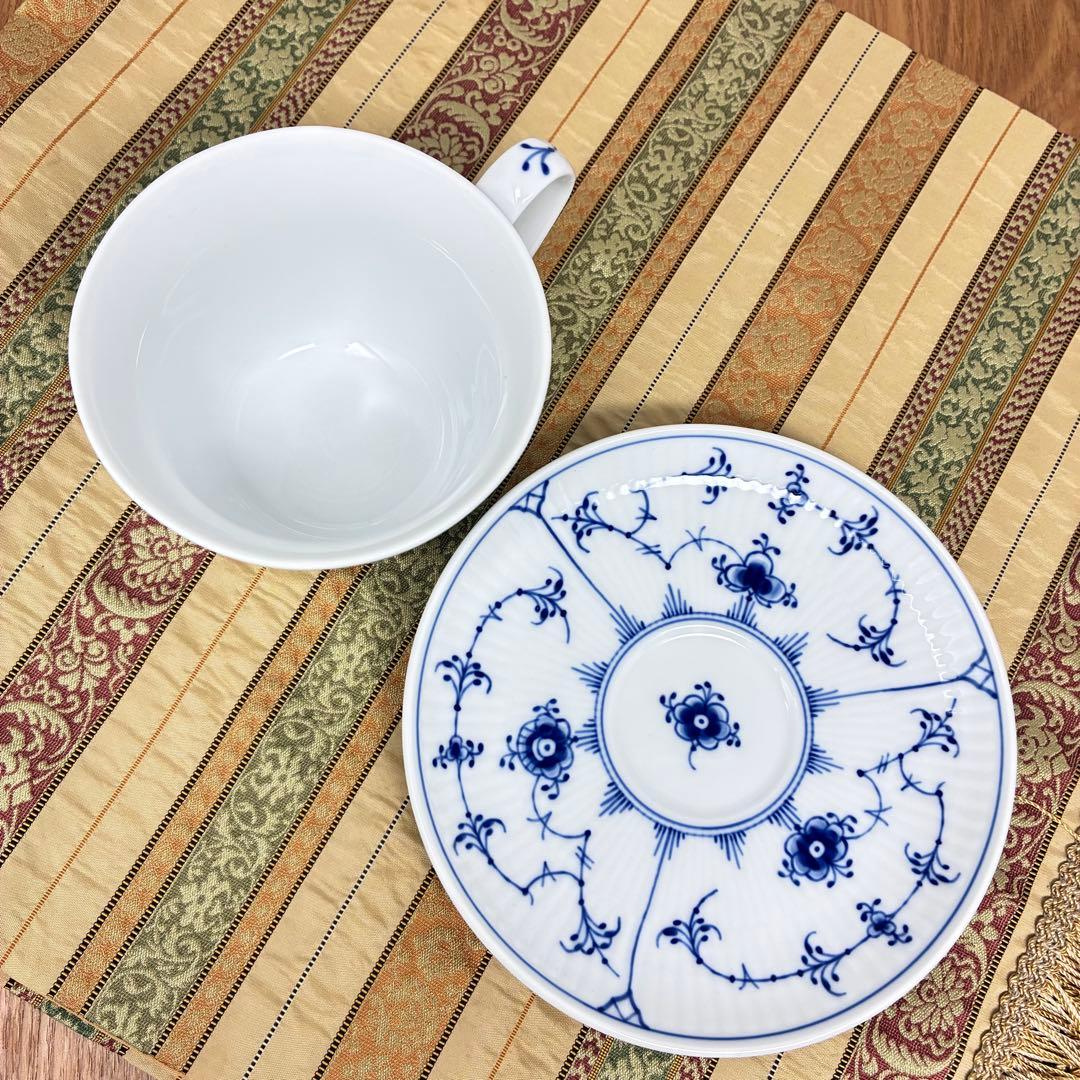 新品未使用　ロイヤルコペンハーゲン ブルーフルーテッド カップ&ソーサー　箱付き