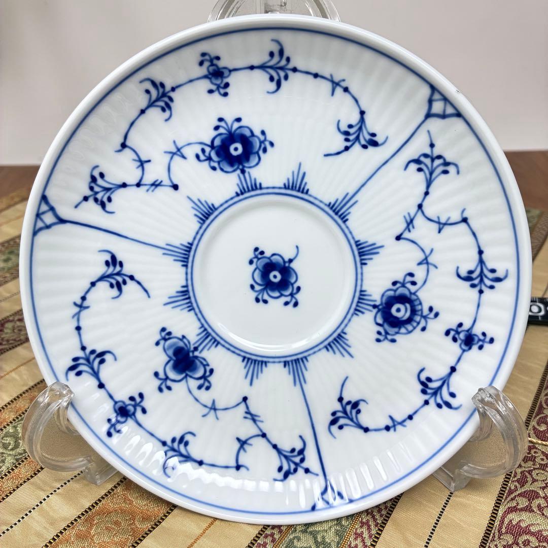 新品未使用　ロイヤルコペンハーゲン ブルーフルーテッド カップ&ソーサー　箱付き