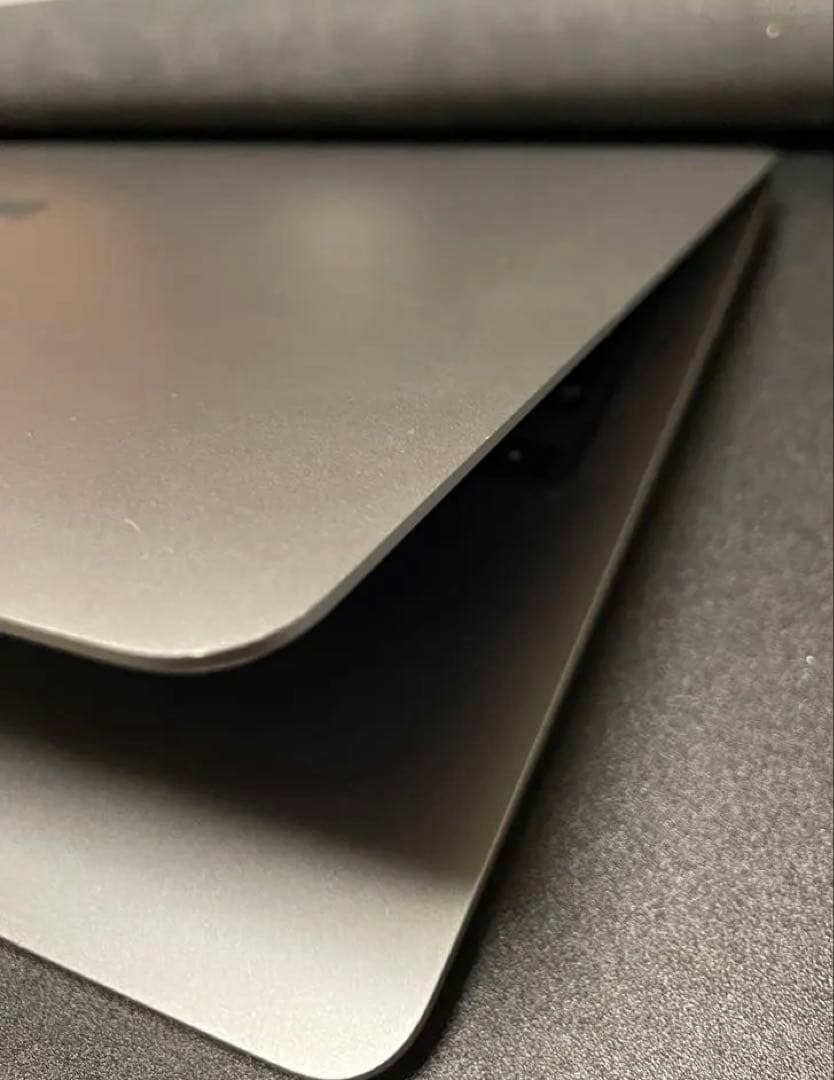 Apple MacBook Air Core i5 256GB 13.3インチ
