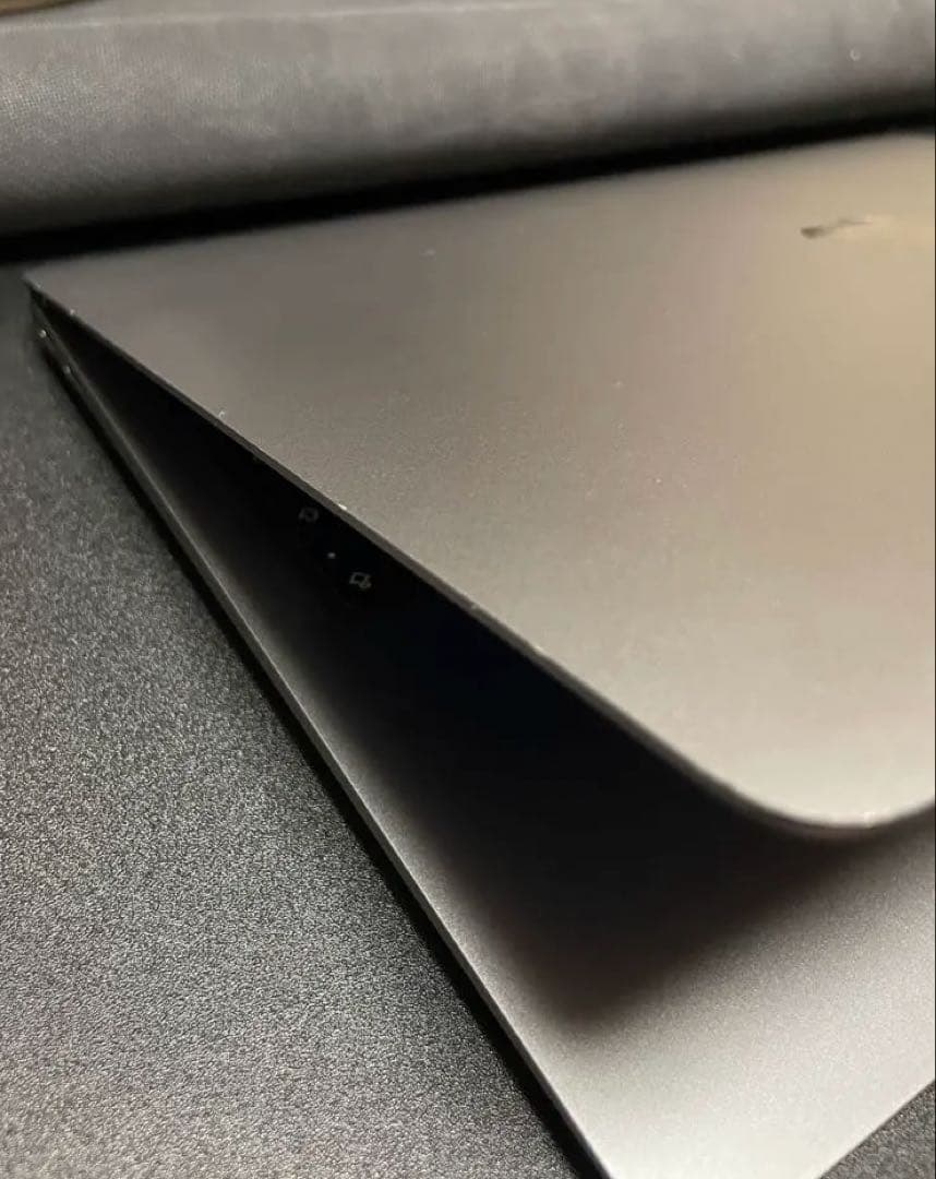 Apple MacBook Air Core i5 256GB 13.3インチ