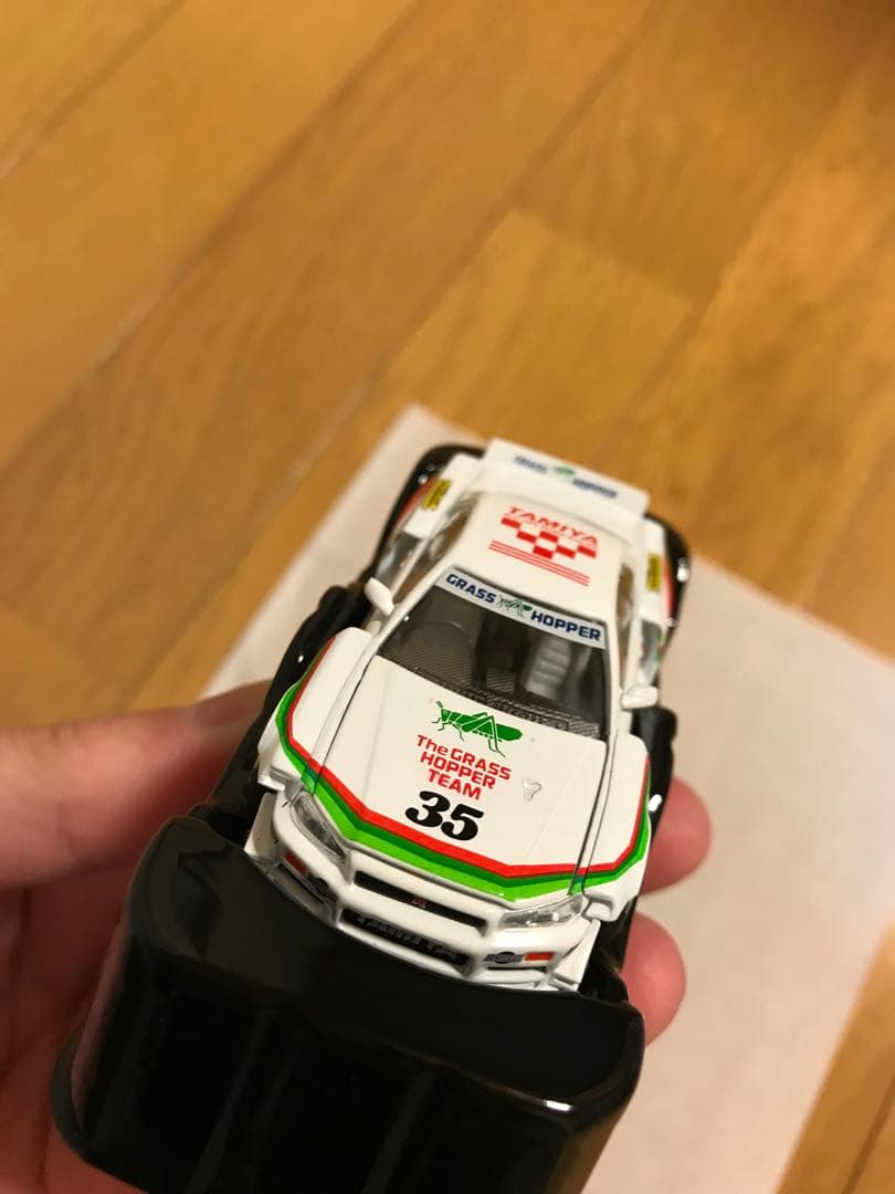 【MINI GT】街道ハウス 日産スカイライン GT-R（R34）グラスホッパー