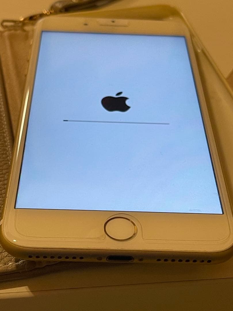 アキオさん専用 シャッター音なし iPhone7+ 128GB SIM フリー