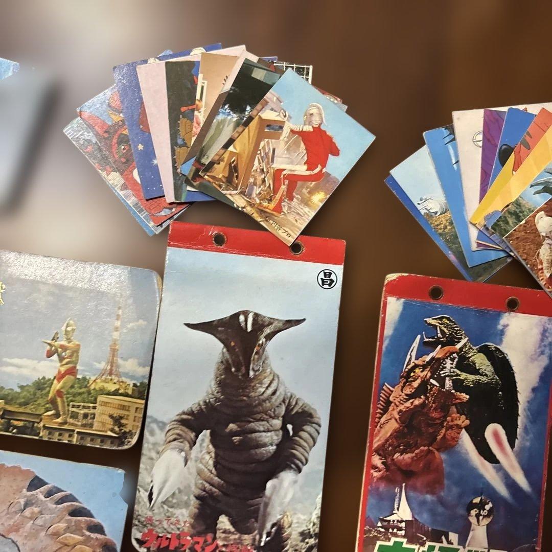 仕*人様 d249 ウルトラマン 大怪獣　ミニカード約157枚　アルバム６冊