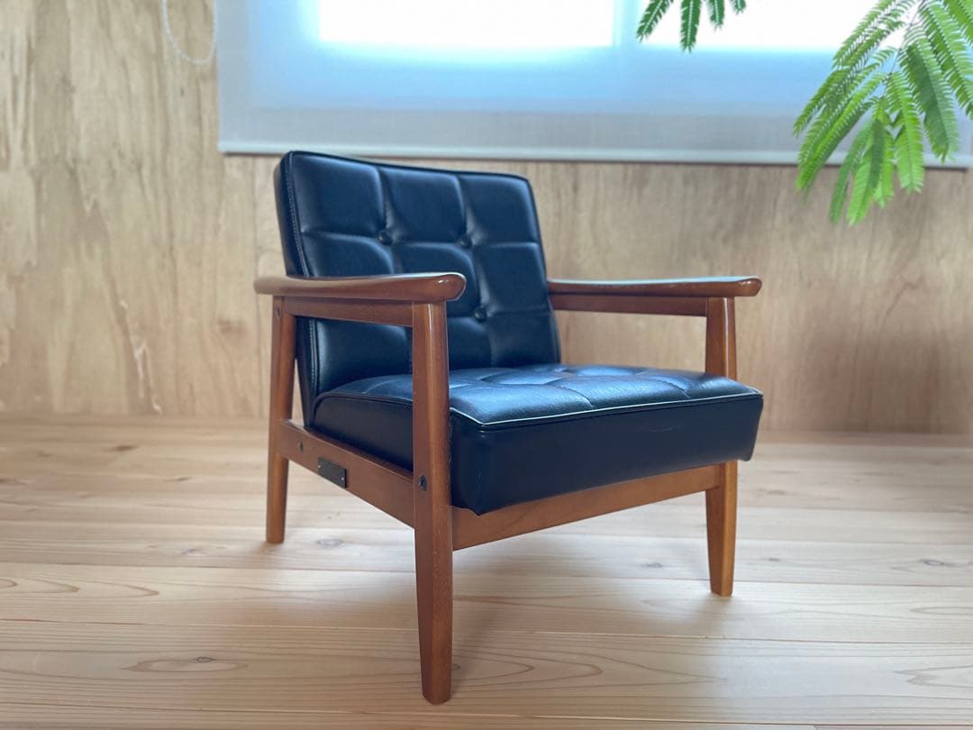 カリモク60 Kチェアミニ　子供用 1人掛けソファ 黒