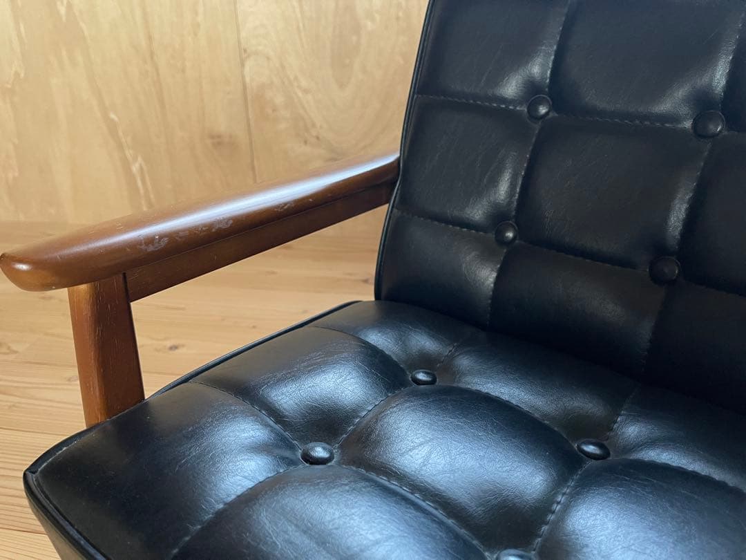 カリモク60 Kチェアミニ　子供用 1人掛けソファ 黒