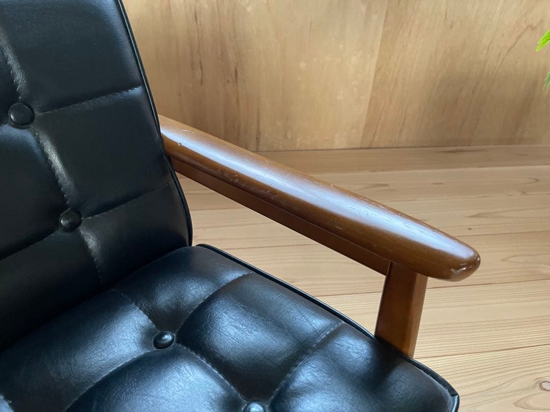 カリモク60 Kチェアミニ　子供用 1人掛けソファ 黒