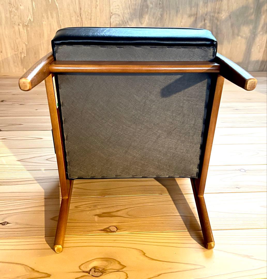 カリモク60 Kチェアミニ　子供用 1人掛けソファ 黒