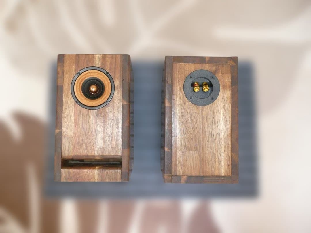 【アカシアがお似合いのユニット！！】 ★ エンクロージャー/８㎝ ユニット搭載