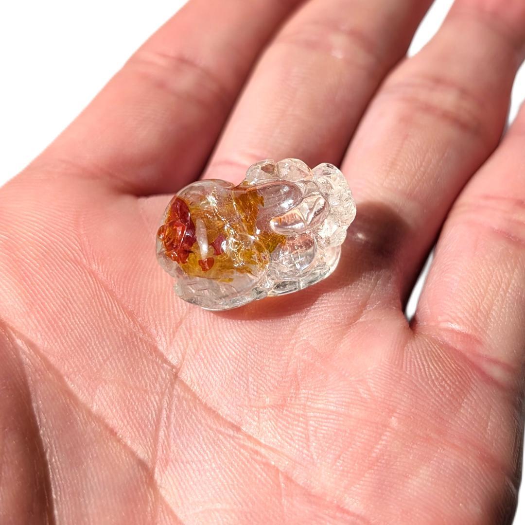 ライモナイトインクォーツ オーロラ入り貔貅 成功へと導くパワーストーン オブジェ