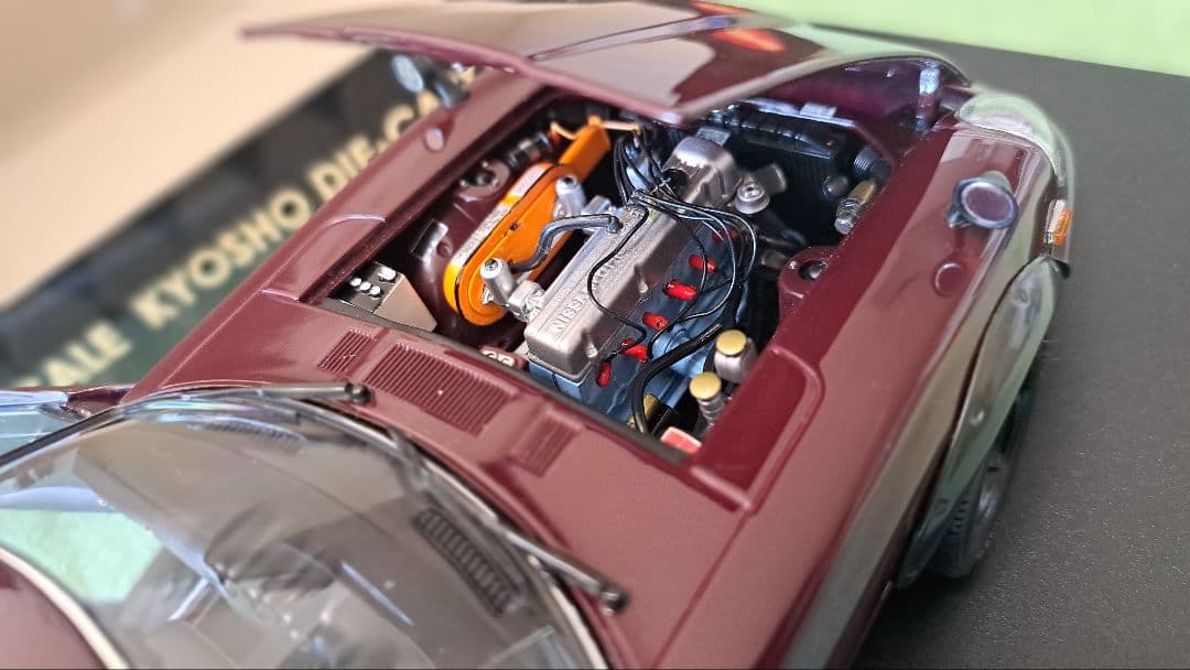 KYOSHO 1/18 NISSAN FAIRLADY 240ZG マルーン