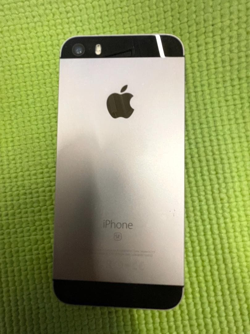 Apple iPhone SE（第1世代）SIMフリー 32GB スペースグレイ