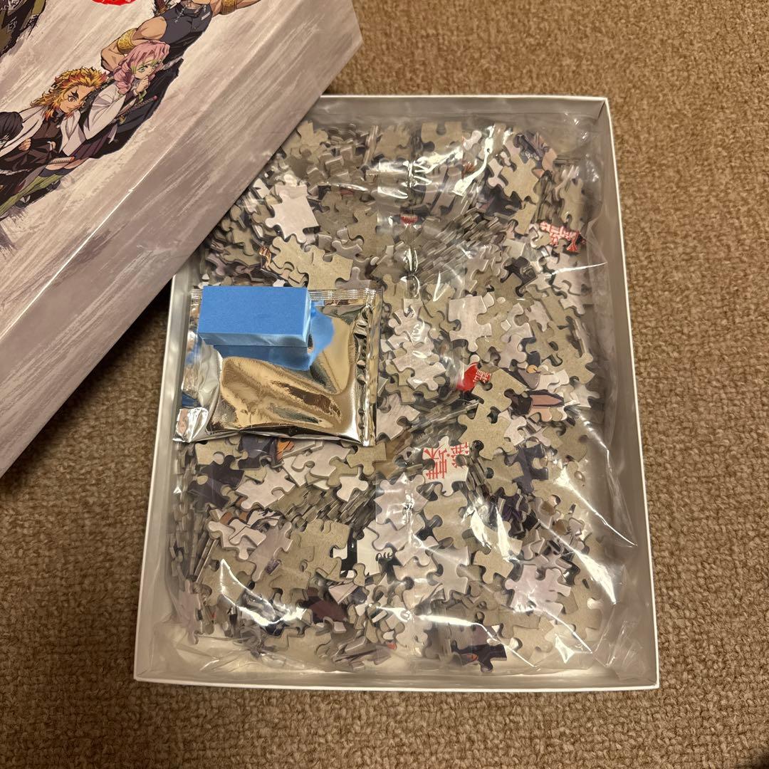 鬼滅の刃 1000ピース ジグソーパズル　柱合会議・蝶屋敷編