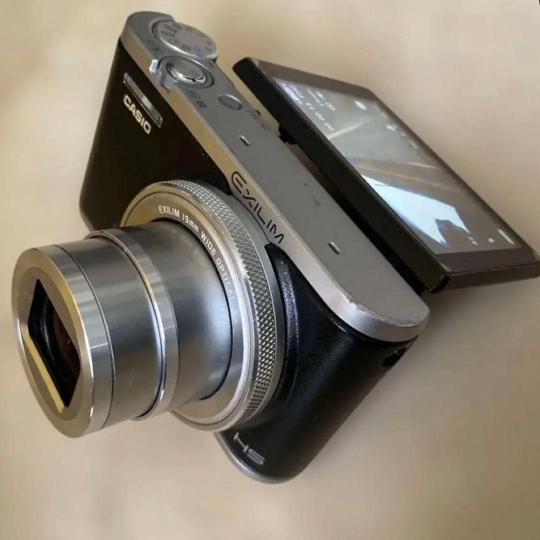 デジタルカメラ CASIO EXILIM EX-ZR4000