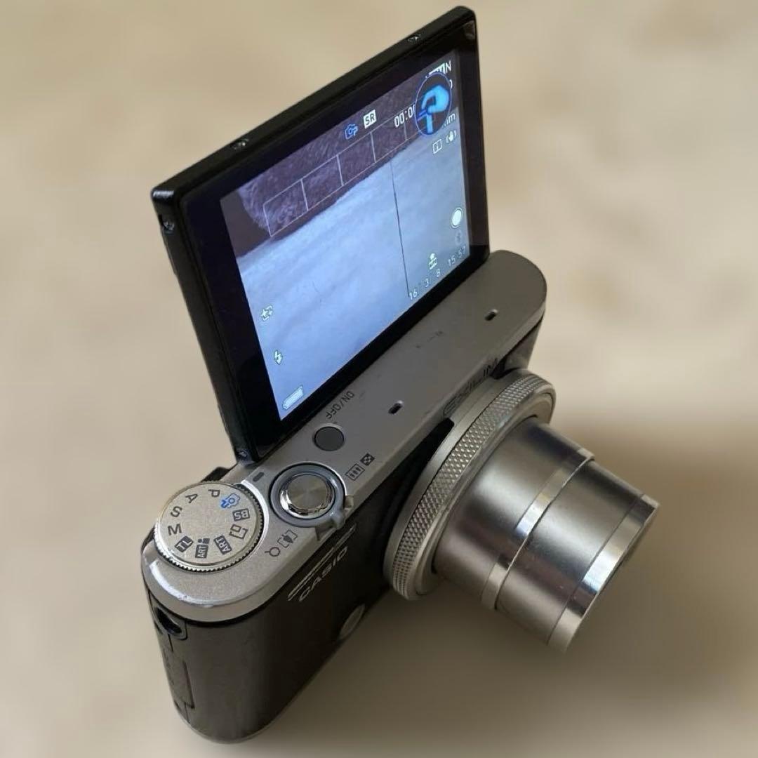 デジタルカメラ CASIO EXILIM EX-ZR4000