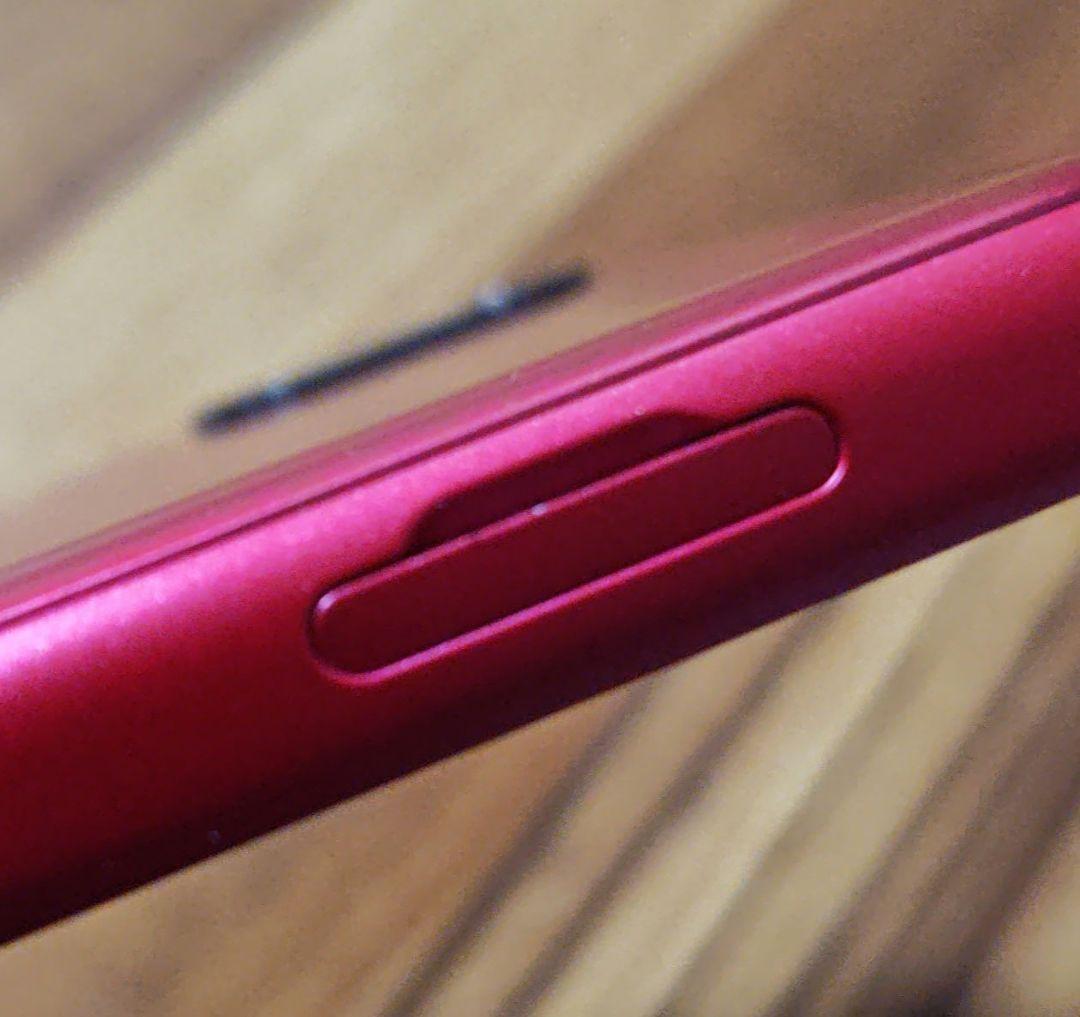 スマートホン　SHG09 BASIO レッド