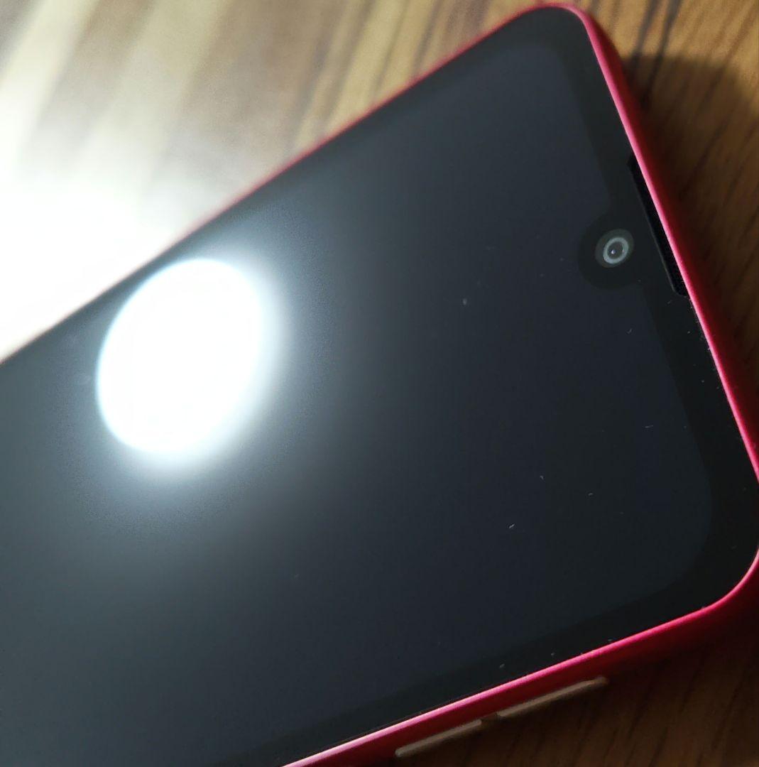 スマートホン　SHG09 BASIO レッド