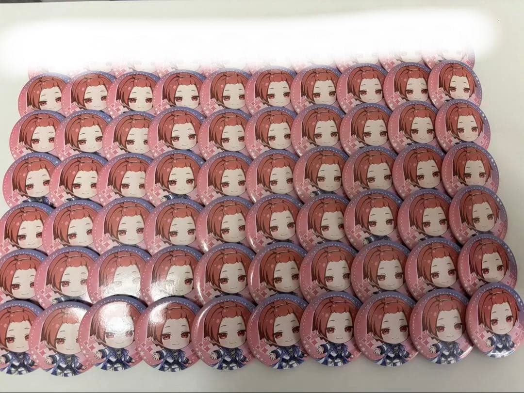 いれいす☀︎りうらくん追憶缶バッジ70個