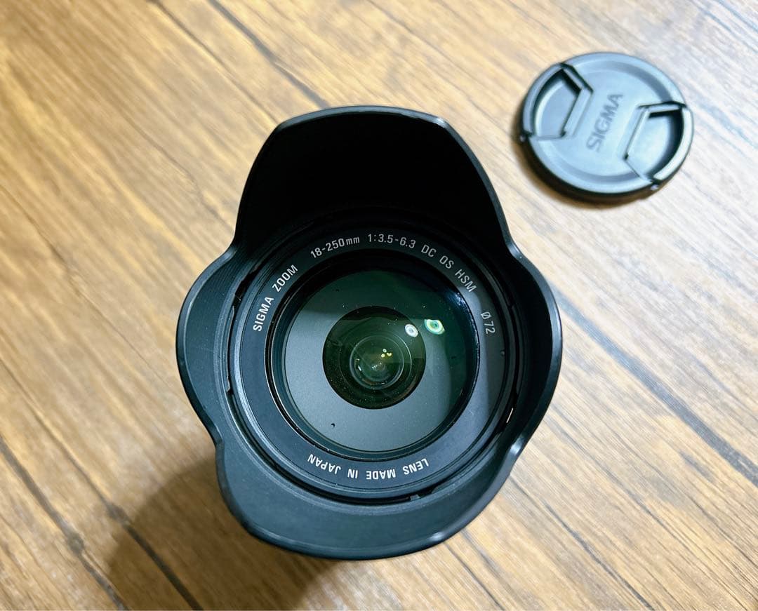 EOS Kiss X8i 一眼レフ＆SIGMA 18-250mm ズームレンズ