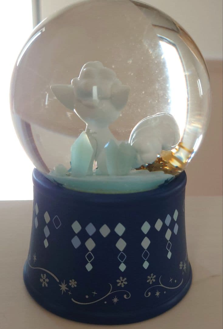 ロコン スノーグローブセット Rokon’s Crystal Season