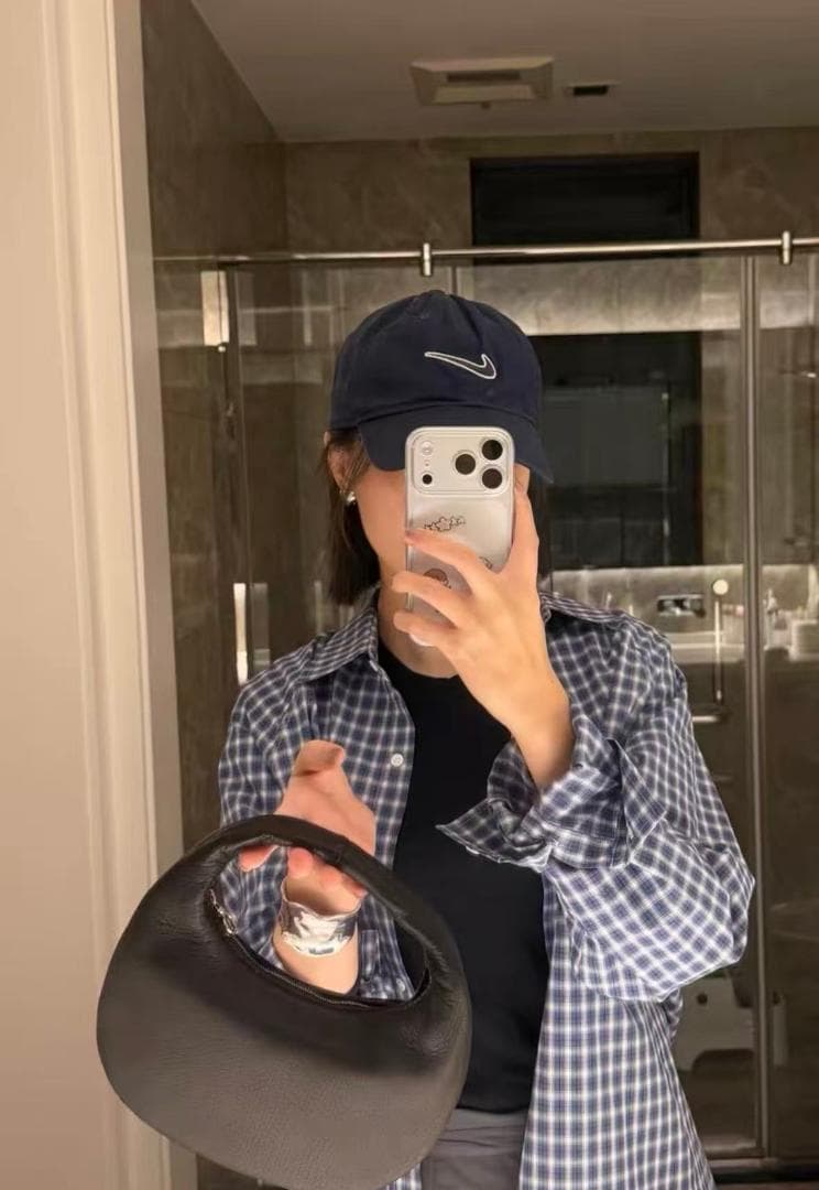 aeta ワンショルダーバッグ　黒 レザーハンドバッグ