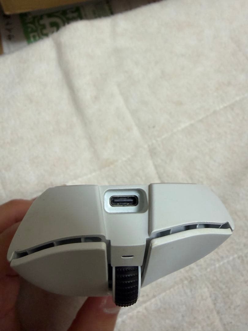 Razer DeathAdder V3 Pro White ゲーミングマウス