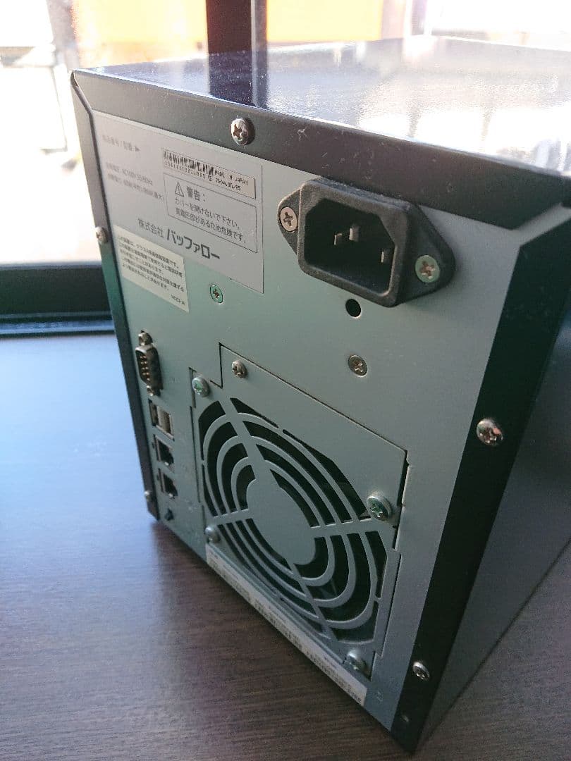 BUFFALO TS-X4.0TL/R5 4TB ケーブル、カギ